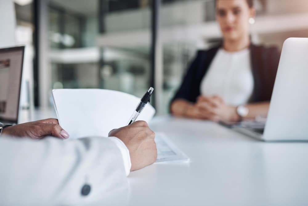 Virtual executive assistant cost UK - in-house vs agency comparison 2026